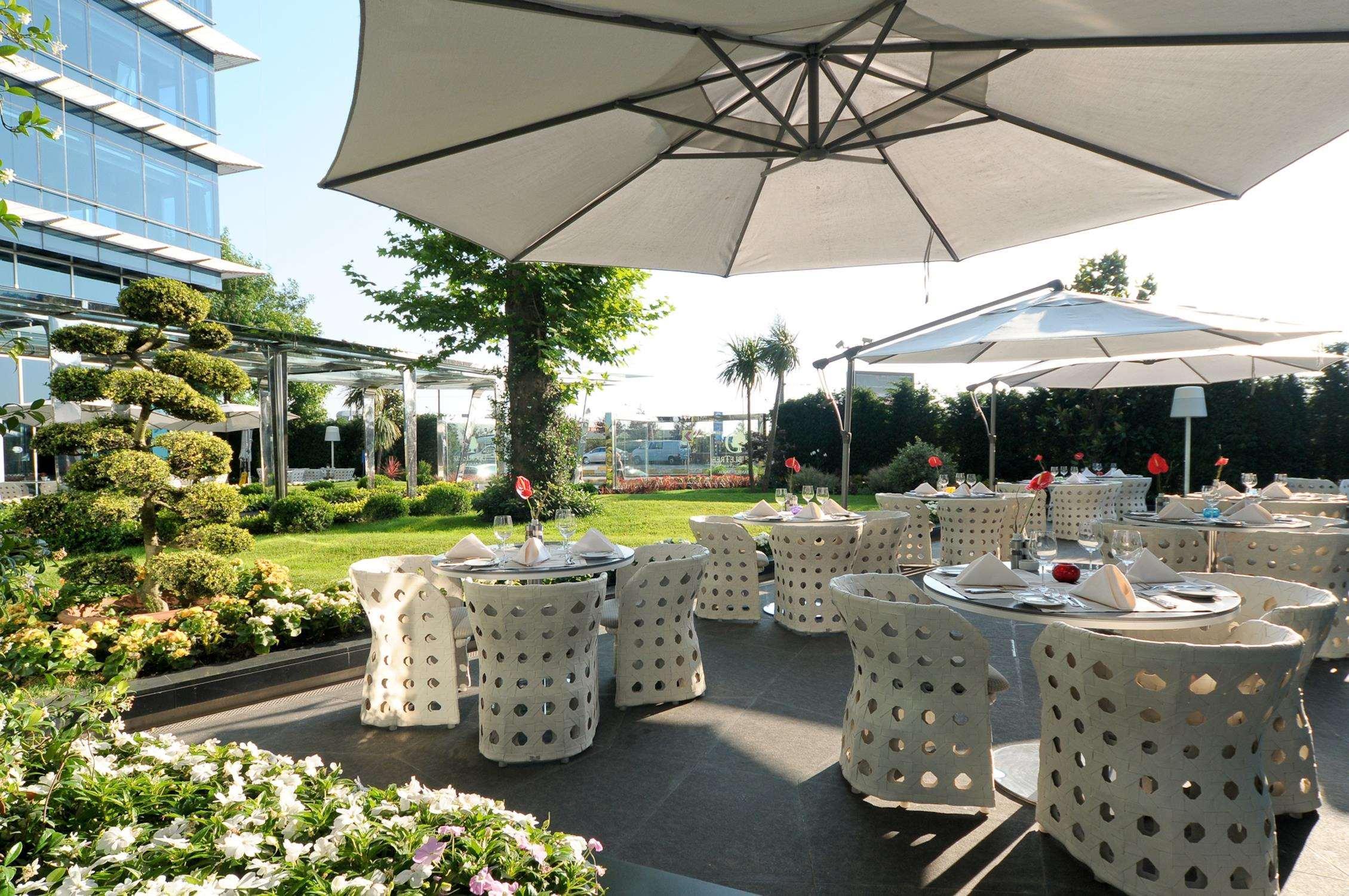 Doubletree By Hilton Istanbul - Moda Exterior photo The Garden