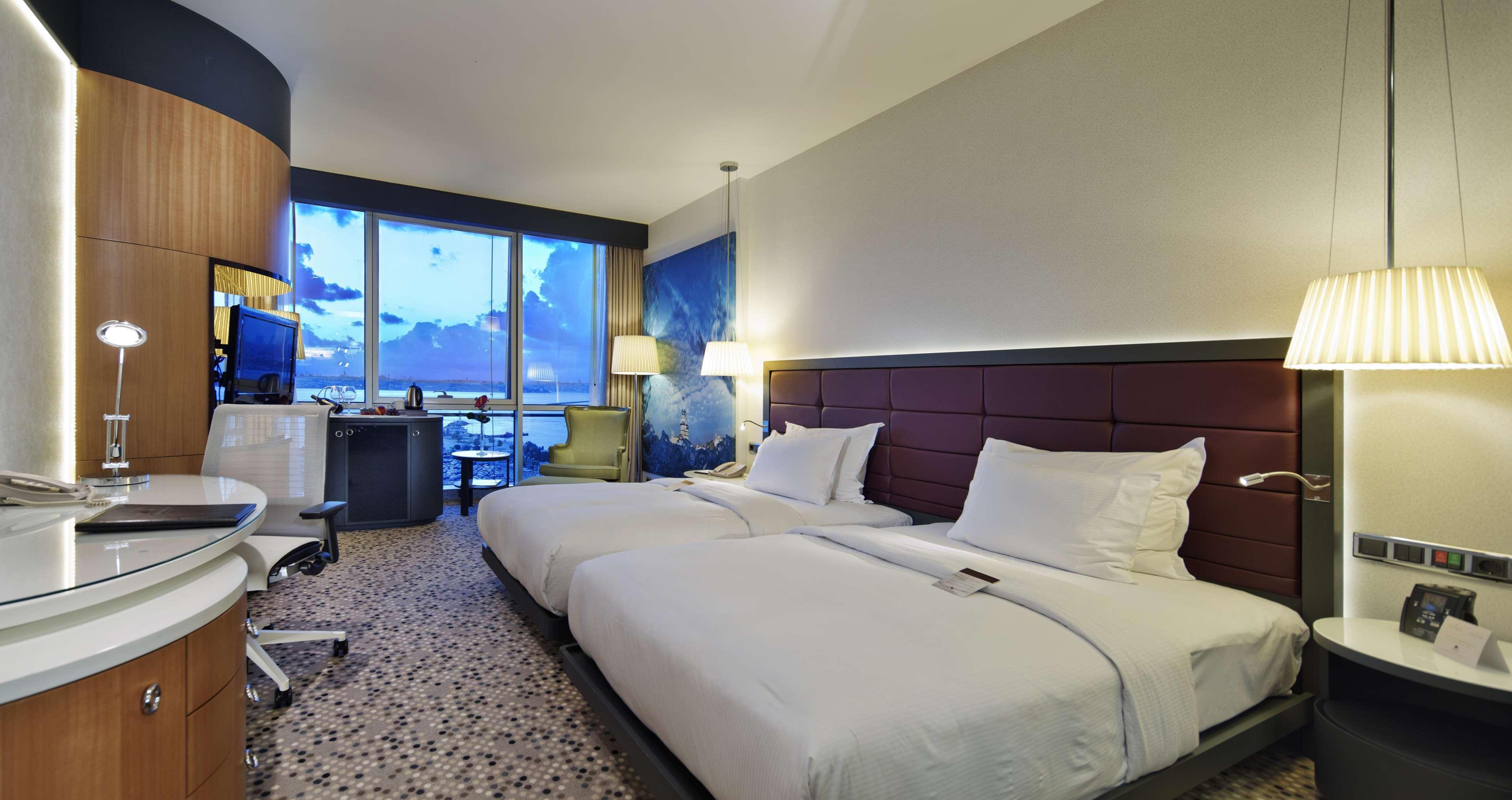 Doubletree By Hilton Istanbul - Moda Exterior photo Deluxe room